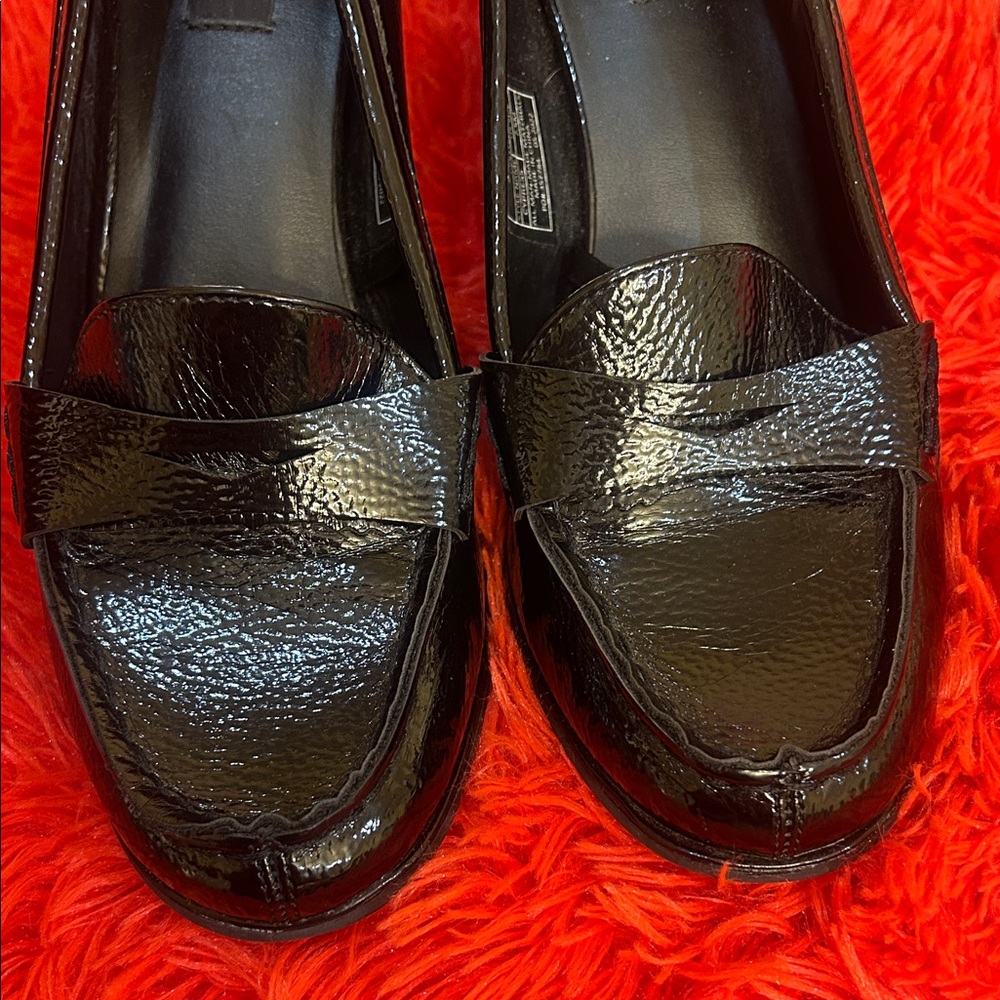 Jones New York Shiny Black Loafers - Picture 6 of 9